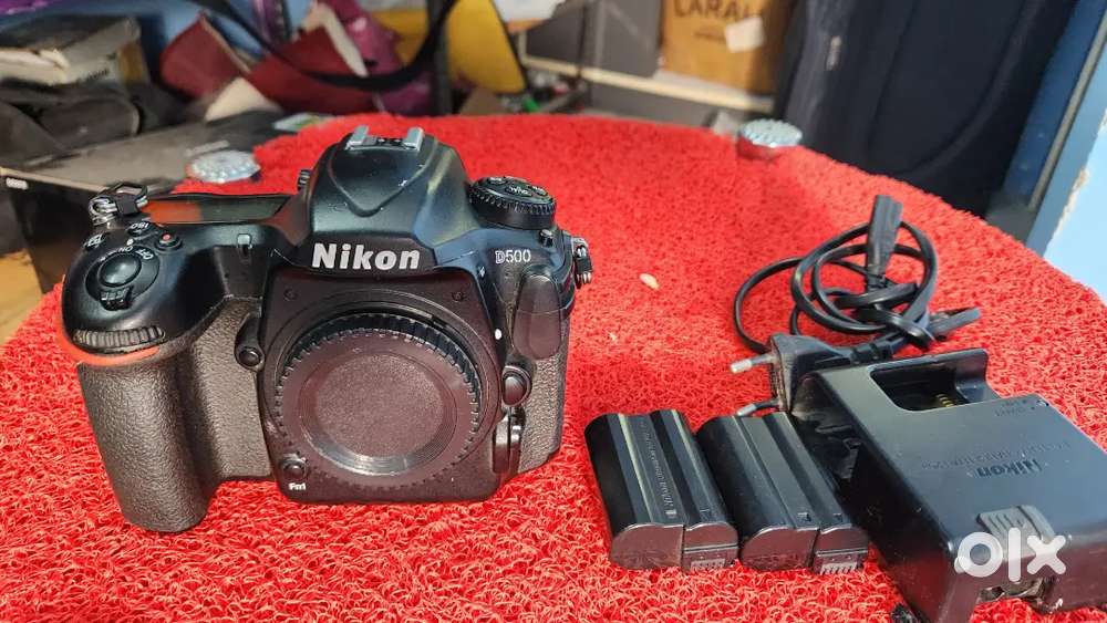 Urgent sale low shutter countNikon D500 DSLR