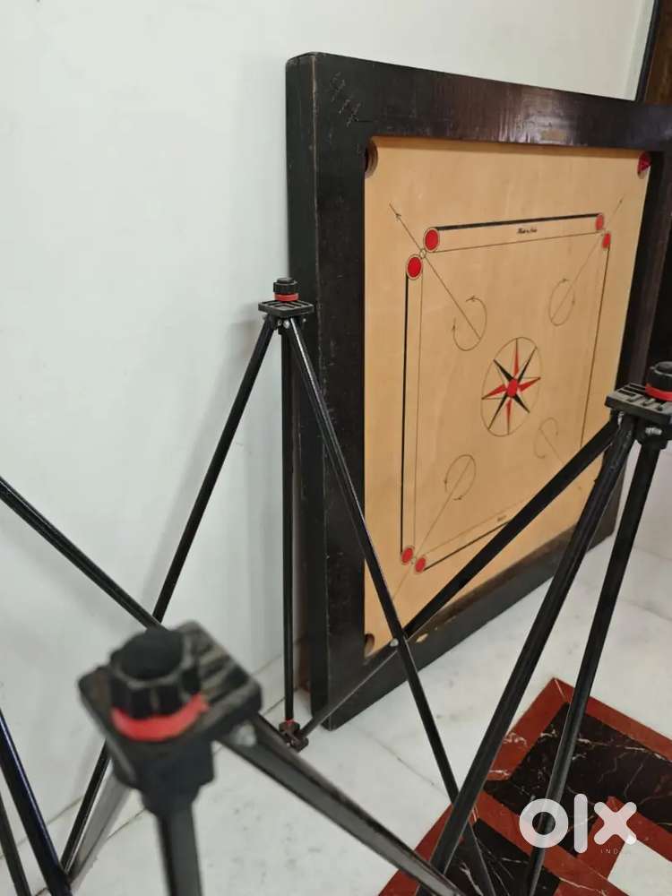 Championsized cartoon board with stand