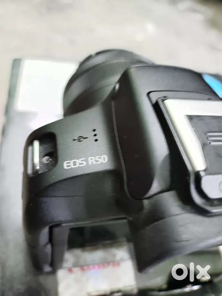 Canon R50 fresh condition