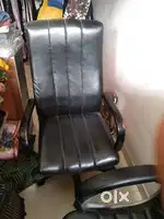 Small pure plastic cooler and wheels chair