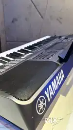 Yamaha PSR i500 (mint condition)