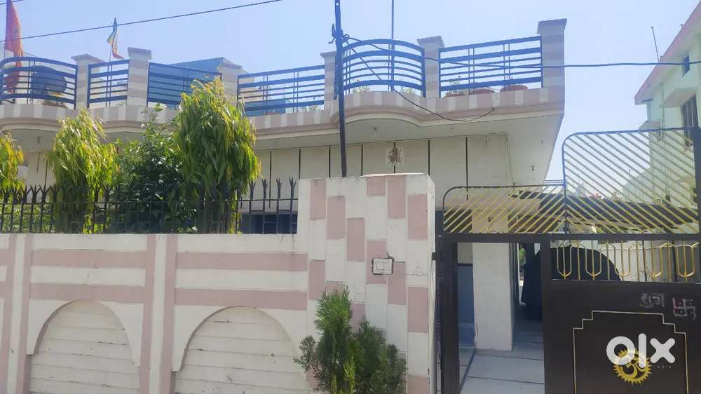 Beautiful separate independent 2 room set with terrace