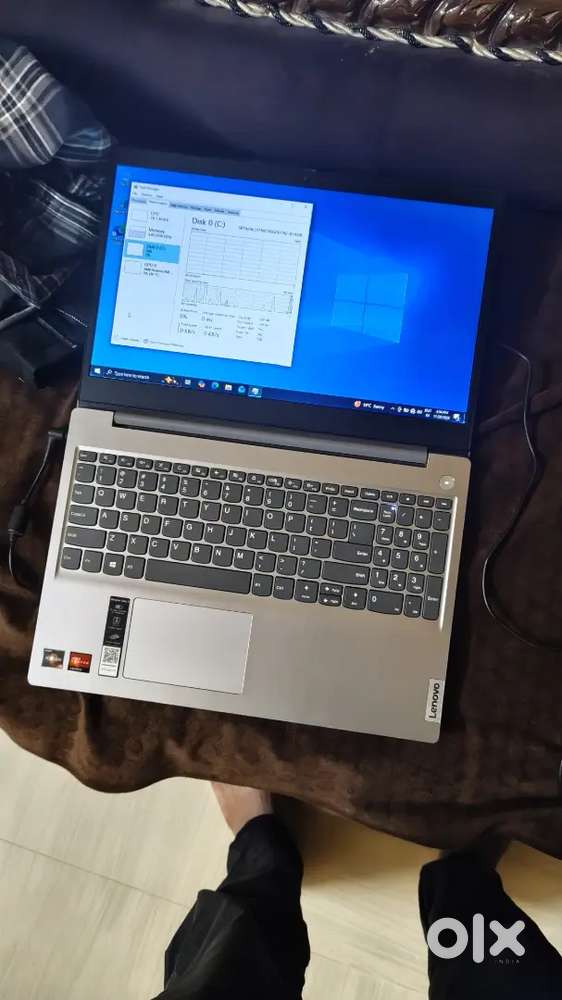 Lenovo IdeaPad 3 15ada05.  Rzyen 3 cpu he