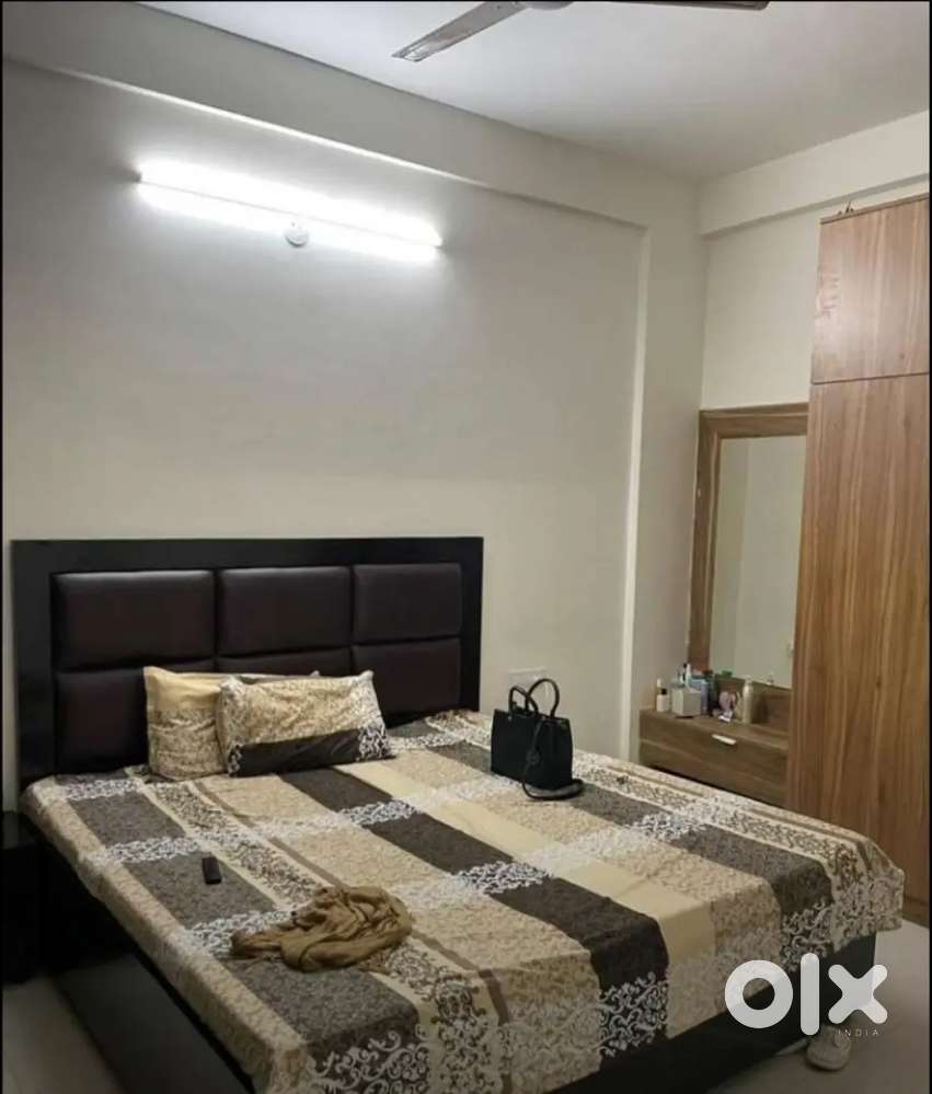 Independent 1bhk Holycity Near Ranjit Avenue