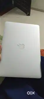 MACBOOK PRO i7