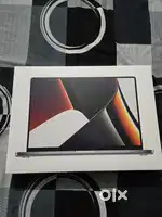 M1 MAX MacBook Pro BRAND NEW 32GB + 1TB
