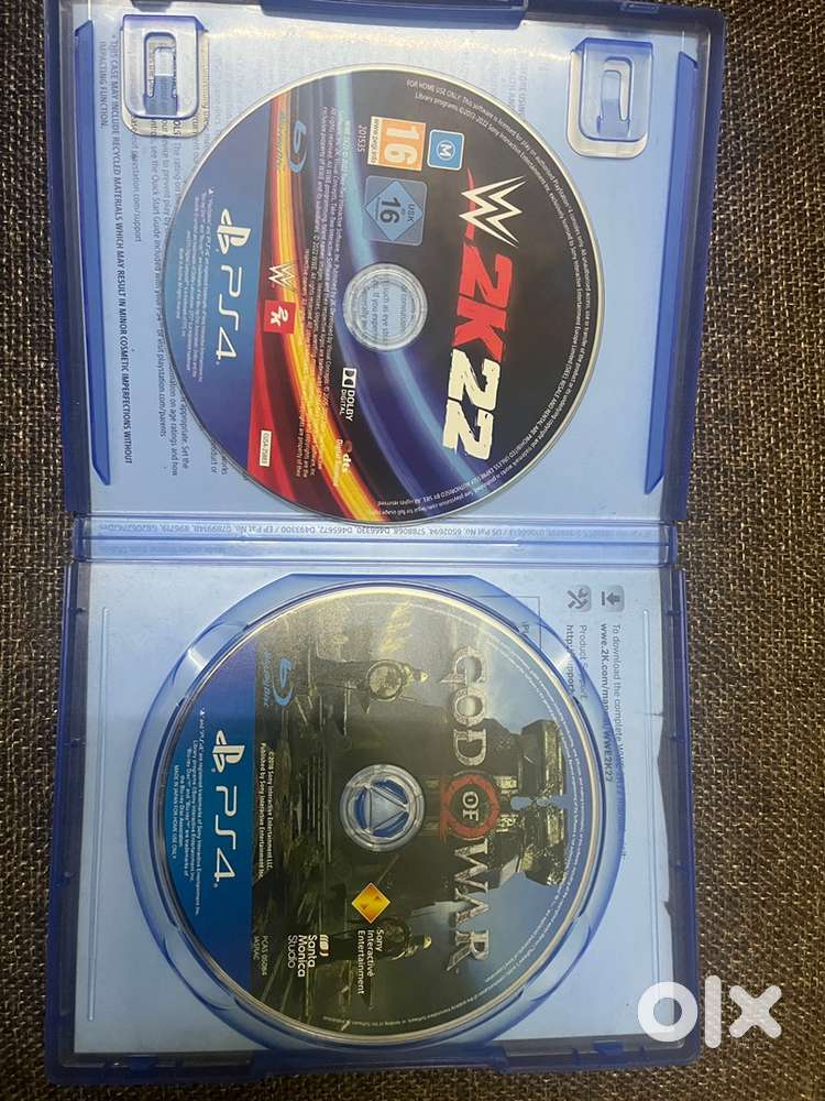PS4 - WWE 2K22 and God of war