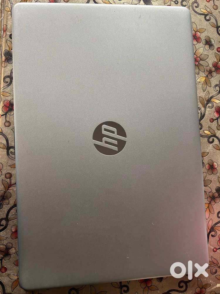 HP Laptop, very less used and good battery condition. 1yr old.