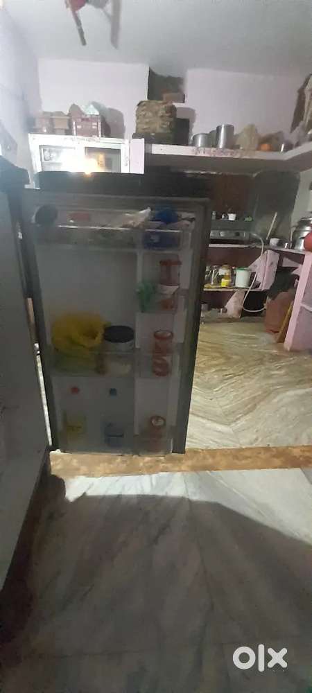 Fridge 180 lt