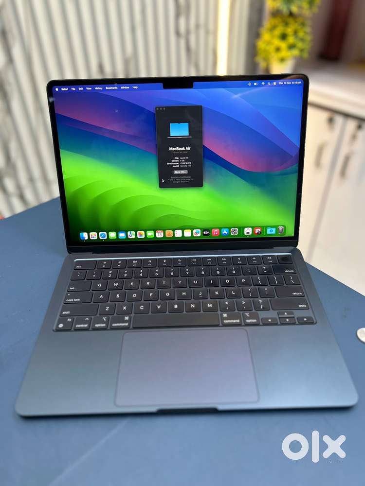 Apple MacBook M3 Air A3113 8/256Gb Midnight Colour Like New