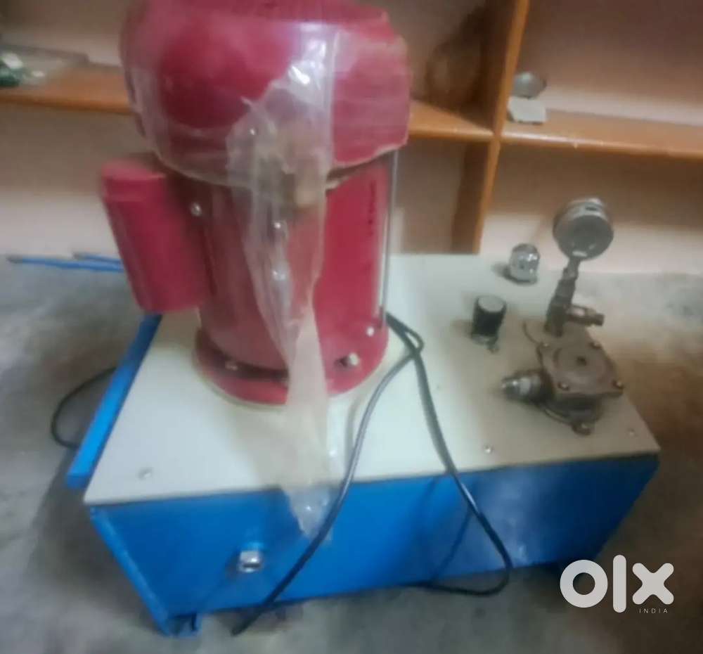 PAPER PLATE MAKING MACHINE