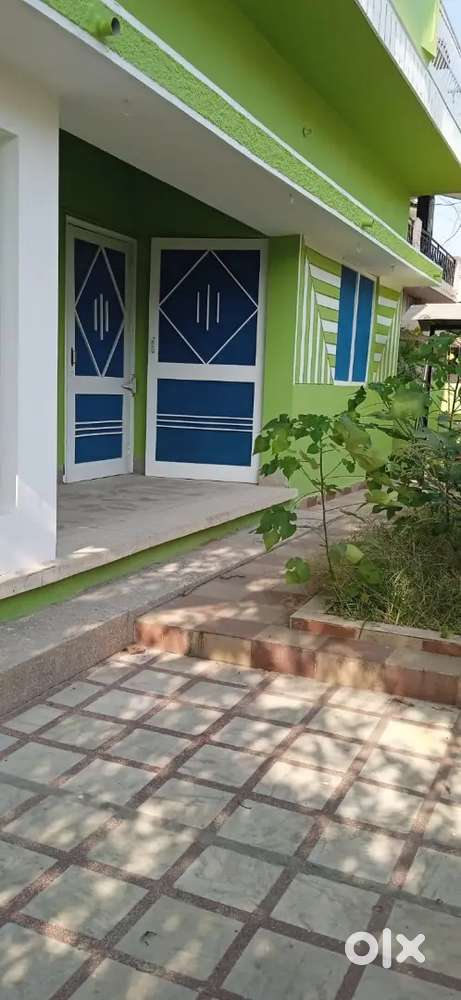 Indipendent without owner 3bhk 400gaz area  near kailash hospital