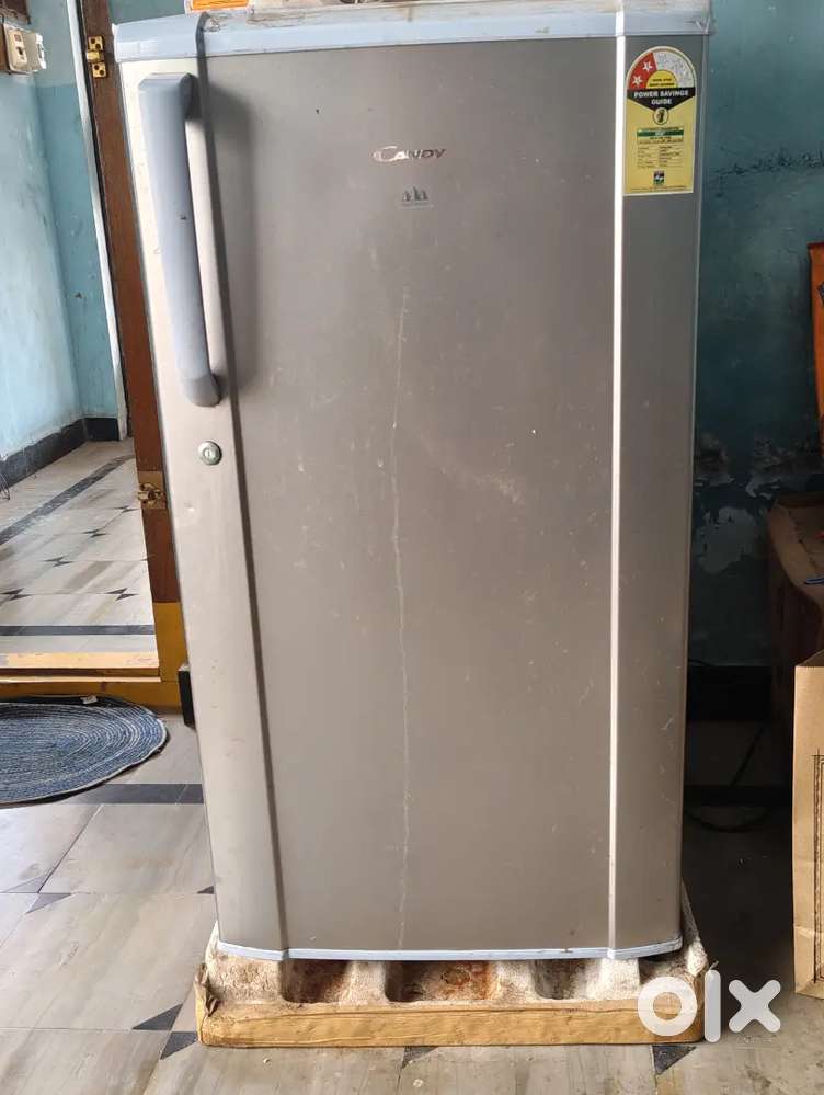 Well working refrigerator candy haier product