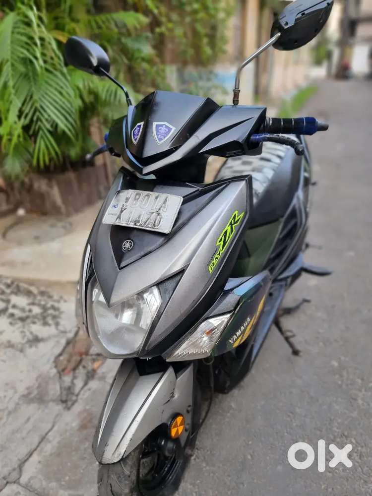Yamaha ZR sports scooty super stylish