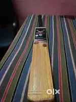 Hard tennis bat