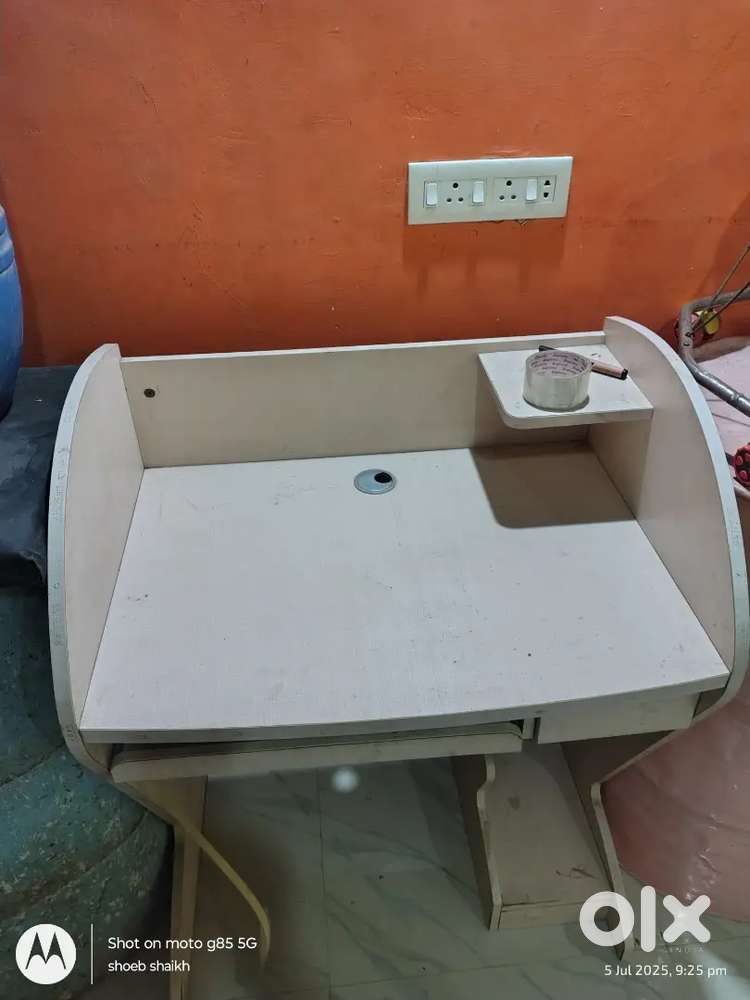 Computer Table
