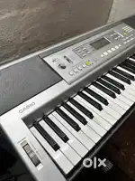 Casio Ctk 810in with stand