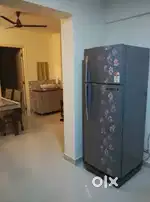 Spacious 2bhk flat in convenient locality to school hospital and malls