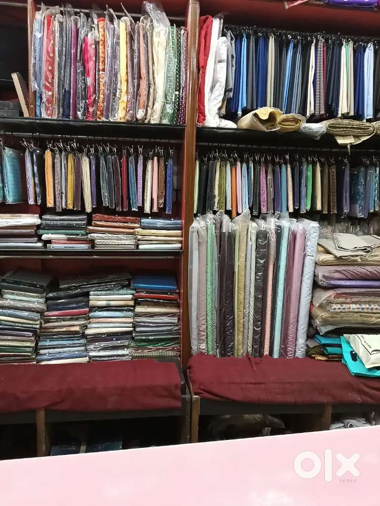 सिलाई करने के लिए कारीगर