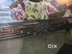 4mants old still bed six fut by seven fut