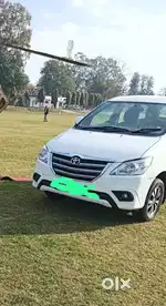 Toyota Innova 2011