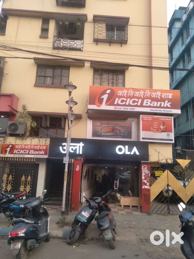 Surrounded by banks and hospital