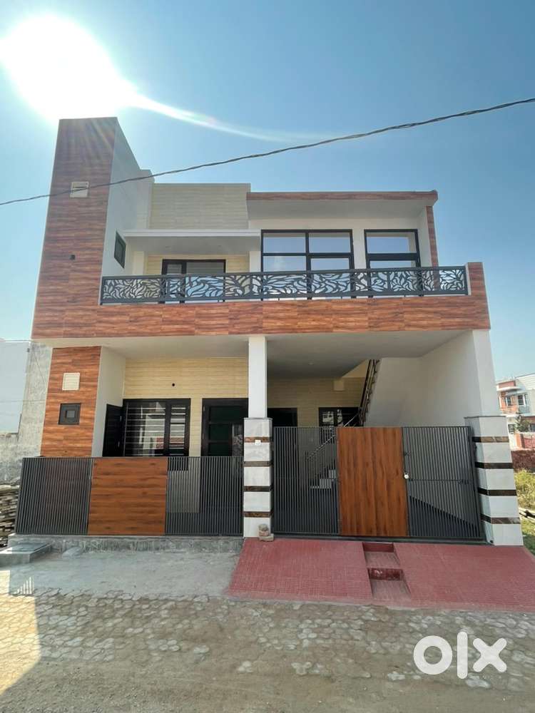 124 gaj newly built house at jaggi garden