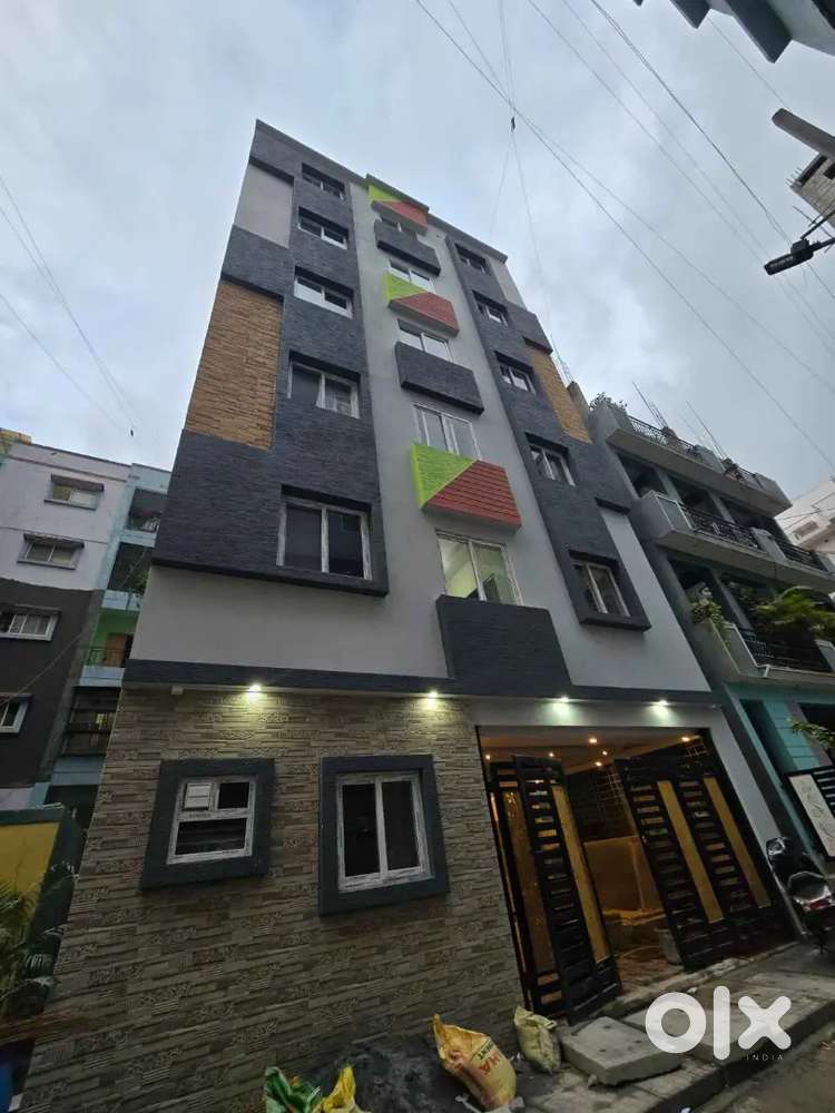 PG BUILDING FOR RENT