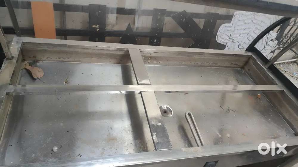 Currie's selling counter