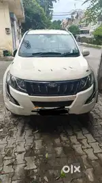 Mahindra XUV500 2015