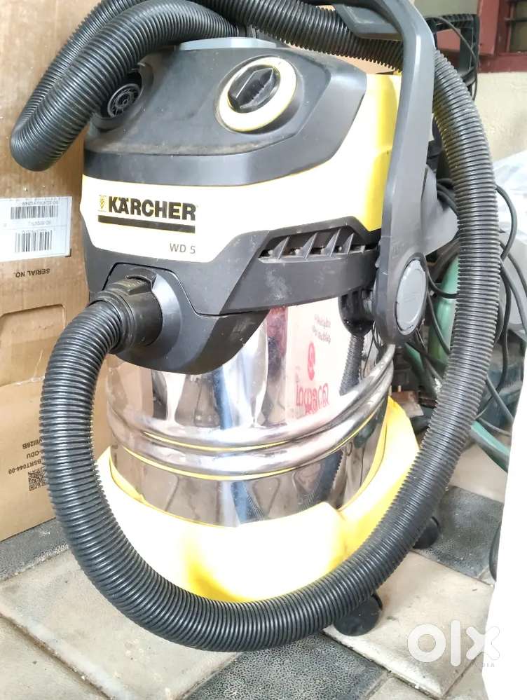 Vacuum cleaner (karcher wd5)