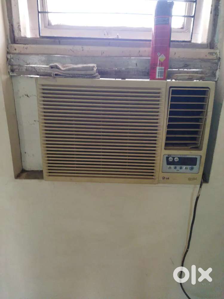 1 ton lg window ac for urgent sale
