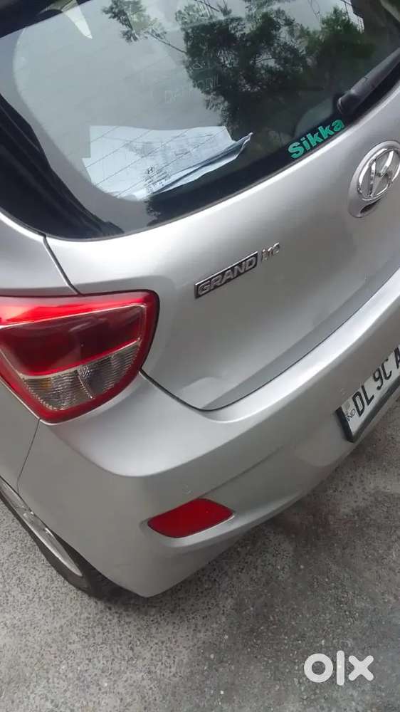 Automatic Hyundai Grand i10 2015 Petrol 75000 Km Driven