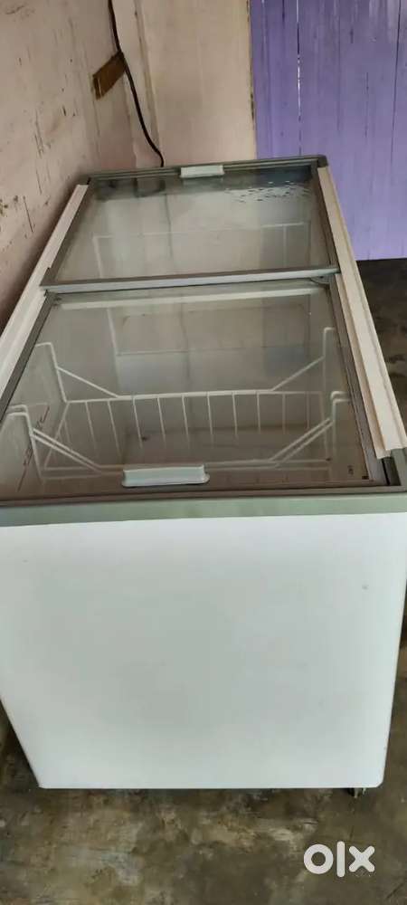 Lloyd fridge
