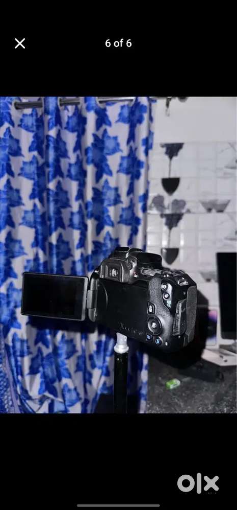 Canon 200d ll with 50mm prime lens new condition Camera with kit lens