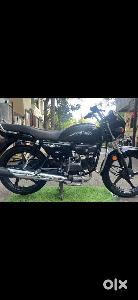 Showroom condition hero SPLENDOR