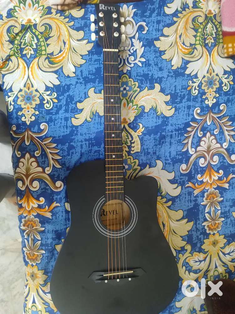 I want to sell my revel guitar , because I don't need it anymore