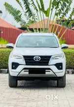 Toyota Fortuner 4X2 AT 2.8 Diesel, 2023, Diesel