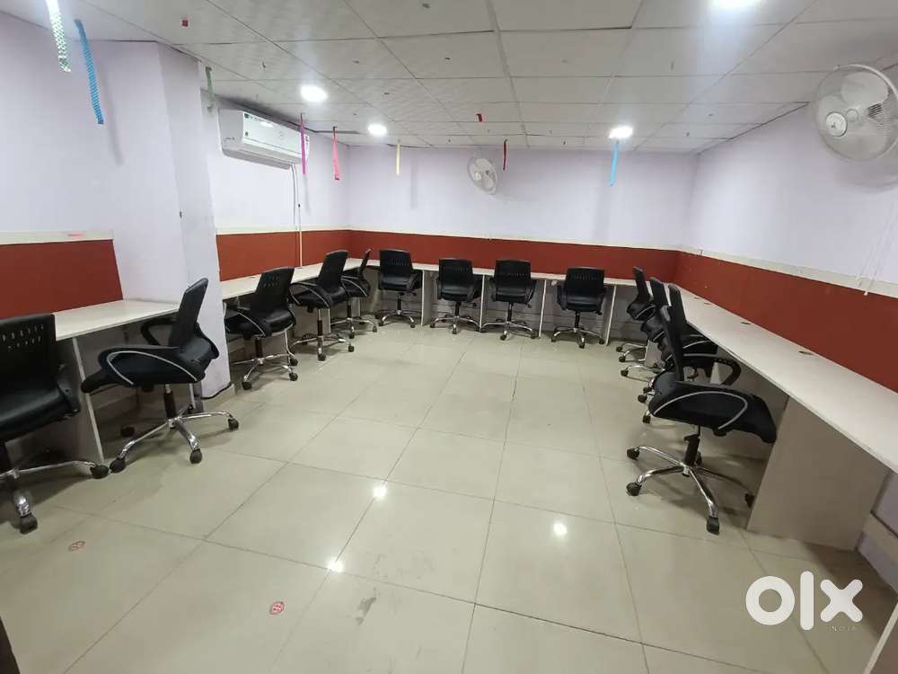 2Cabin+15Workstations.Fully Furnished Office Space For Rent In Noida.