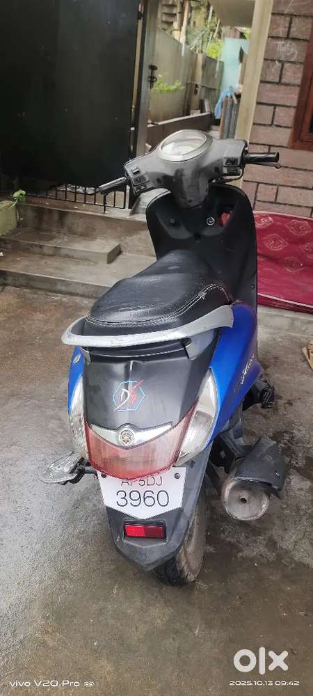 Yamaha fascino scooter