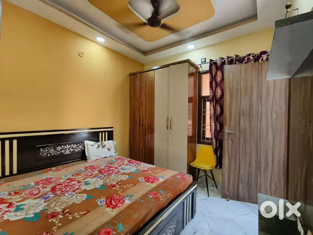 2 BHK 1st floor in Rohini Sector 24 for rent only 13000