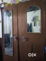 Almira double door
