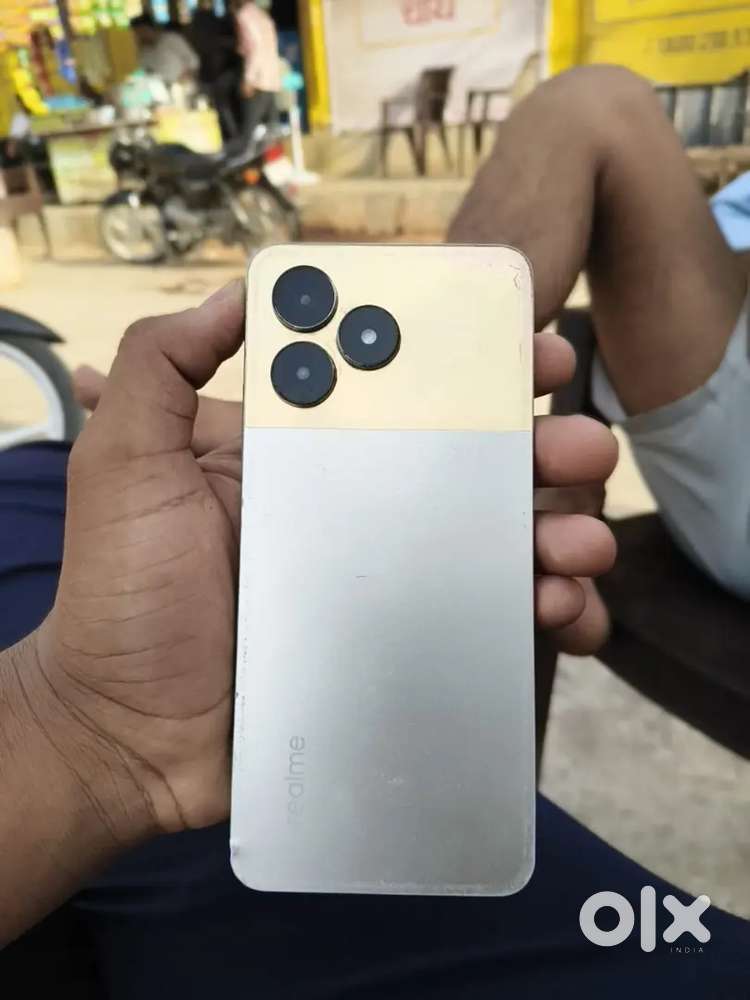 Realme c53