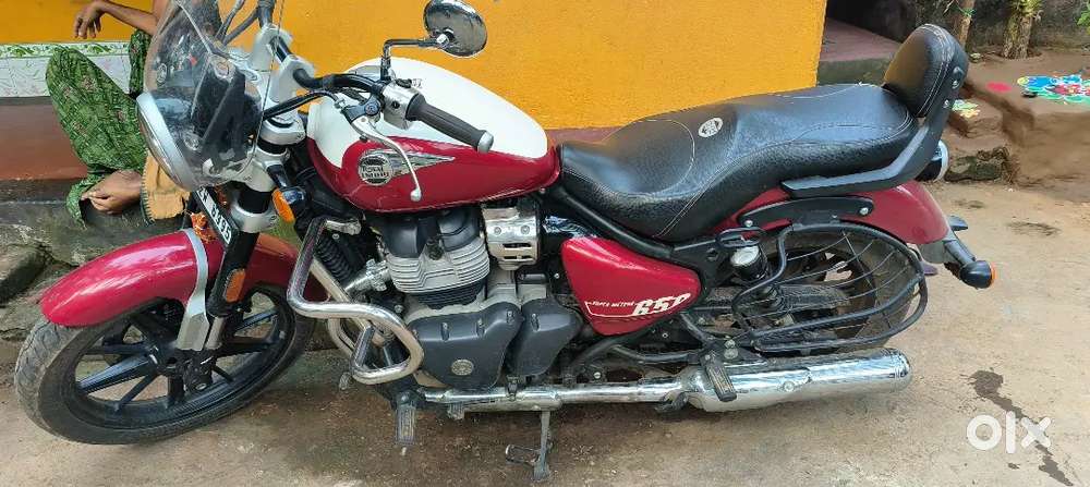 Super meteor 650 top model Original leg guard and sum guard install