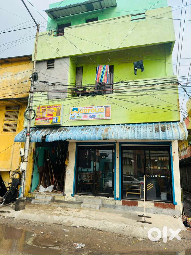 1000 Sq Ft Closed Shop/Commercial Space for Rent
