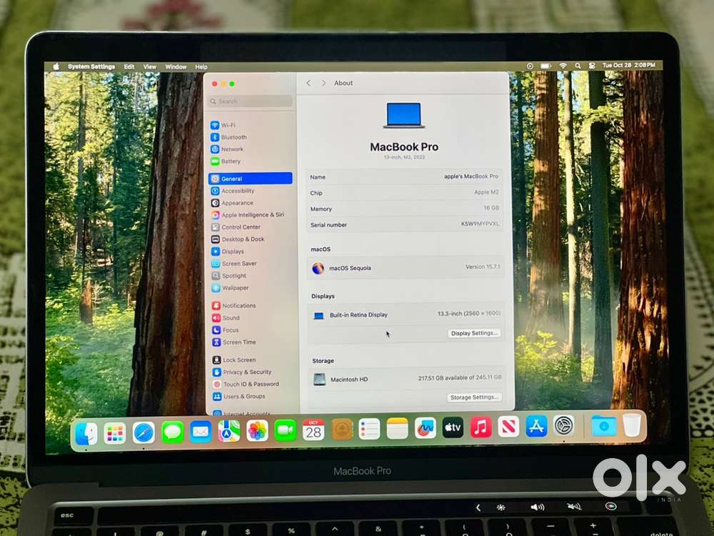 Macbook pro M2 13 inch 2022 model 16 gb ram with touch bars fingerpri