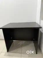 Study table in good condition