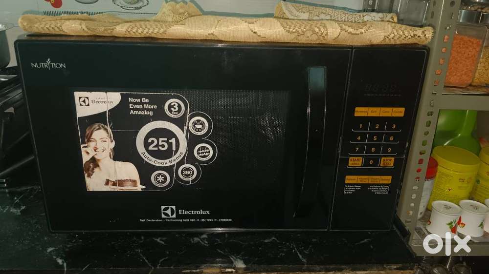 Electrolux Microwave Oven 28L Grill & Convection  Excellent Condition