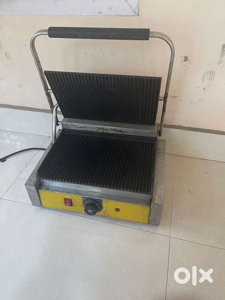 Kitchen equipments for shop, cafe