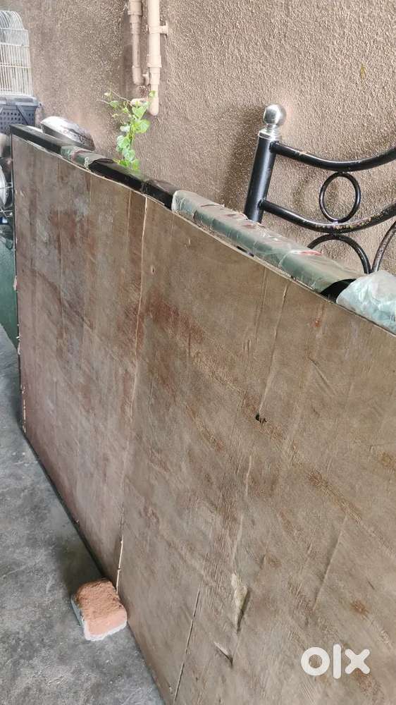 cot leg and broken cot available